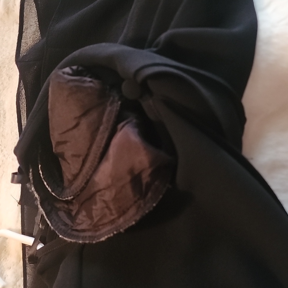 LADIES BLACK  2- LAYER COVER UP BLOUSE.  SIZE  16. - Picture 7 of 7